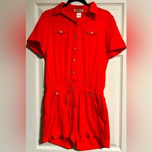 Arden B. Women’s Coral Romper Size: M